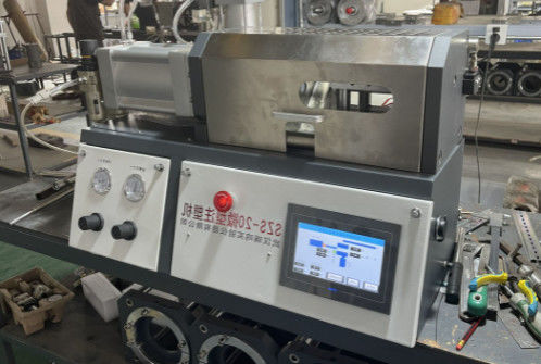 주문 OEM 220V 실험실 마이크로 트윈 스크류 압출기 2 공급 포트 online manufacture