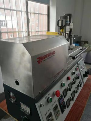 질소 보호를 가진 53mm 6kg/H 실험실 가늠자 두 배 나사 압출기